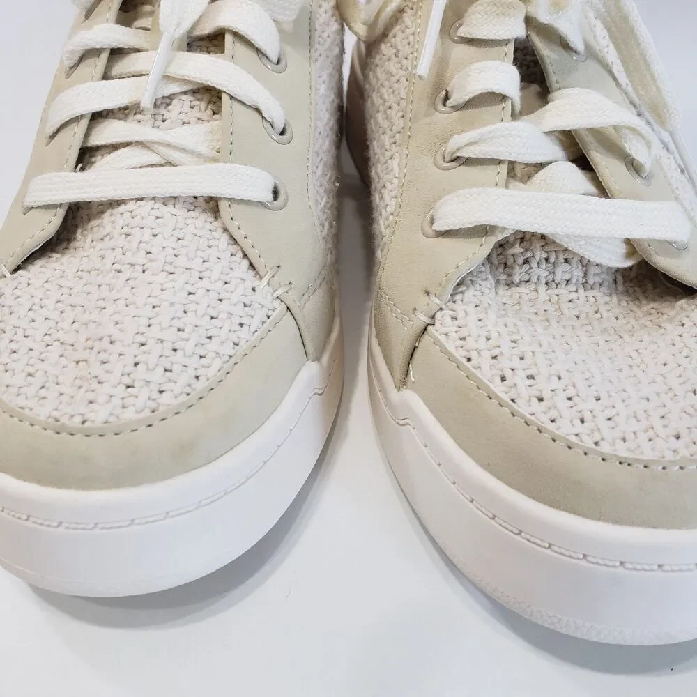 Like NEW Time & Tru Women's Size 9 Sneakers